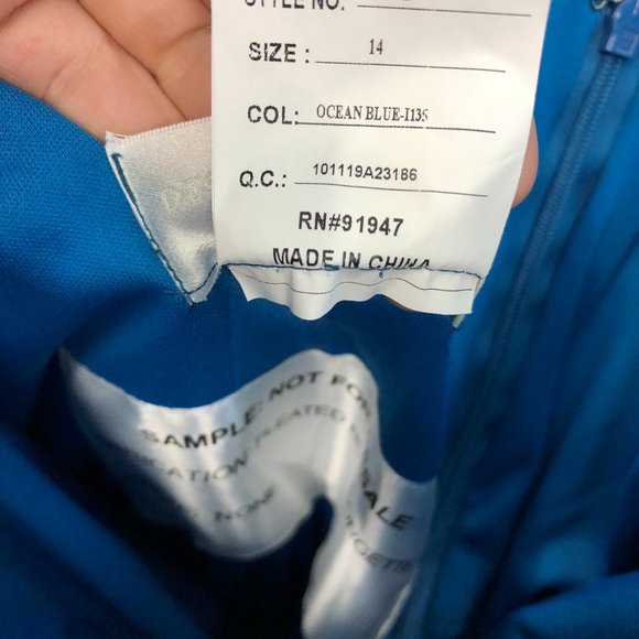 Dessy OCEAN BLUE Long Bridesmaid Dress, Prom Formal, Flowy size 14 Reg $319 - Picture 8 of 9